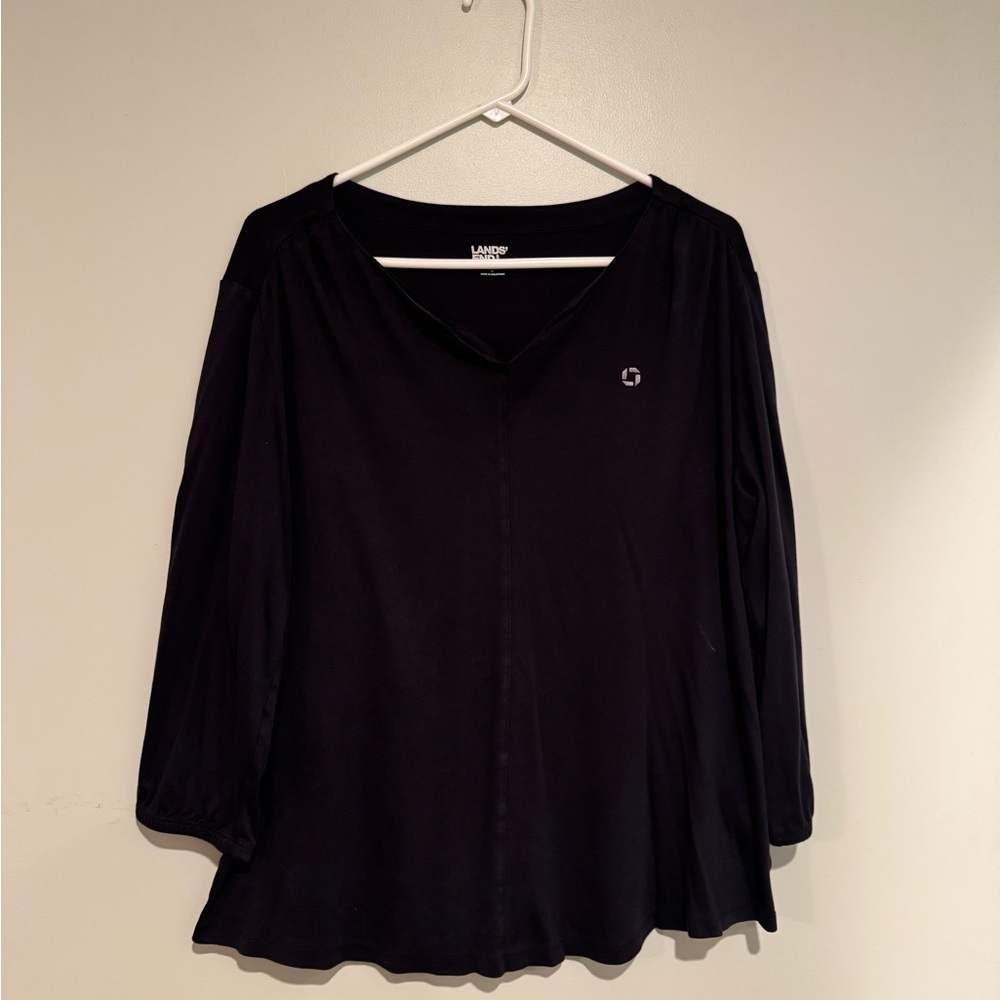 Lands' End Women's Black V-Neck Top Chase Logo
